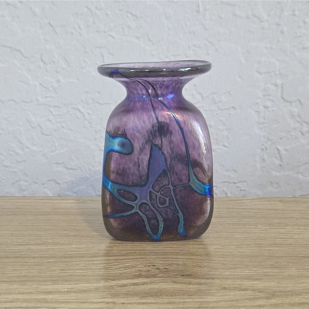 Robert HeId Iridescent Purple Art Glass Vase w/Metallic Blue Signed